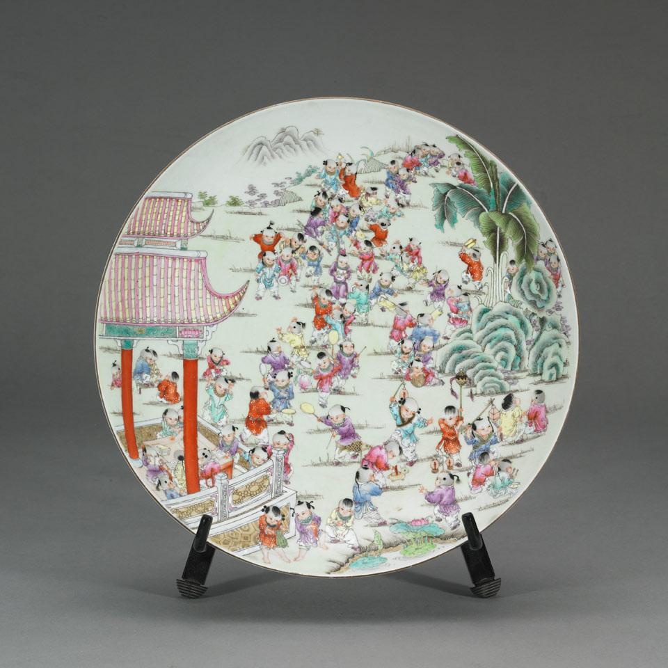 Large and Finely Painted Famille Rose ‘100 Boys’ Charger, Qianlong Mark, Republican Period (1911-1949)