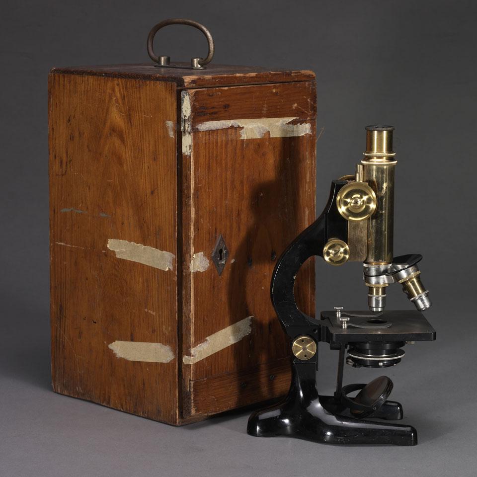 Lacquered Brass and Enamelled Metal Monocular Compound Microscope, Seibert Wetzlar, #16779