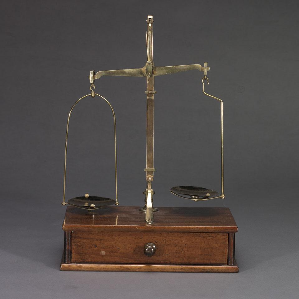 English Lacquered Brass and Mahogany Pharmaceutical Beam Balance, 19th century