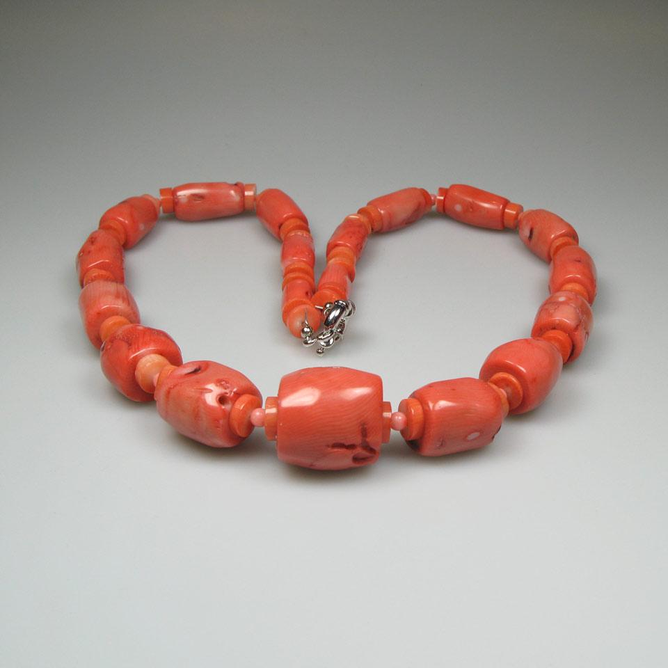 Graduated Coral Necklace
