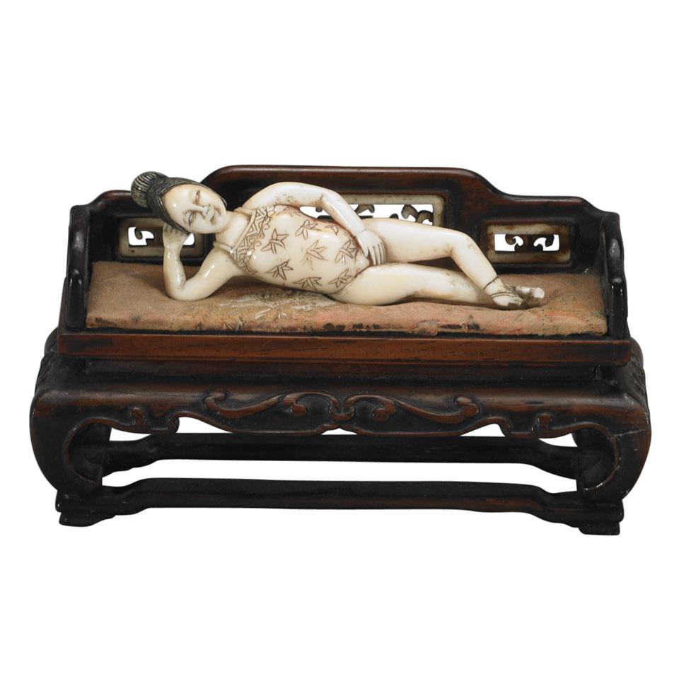 Unusual Miniature Ivory Carved ‘Doctor’s Model’ and Bed, Qing Dynasty, 19th Century