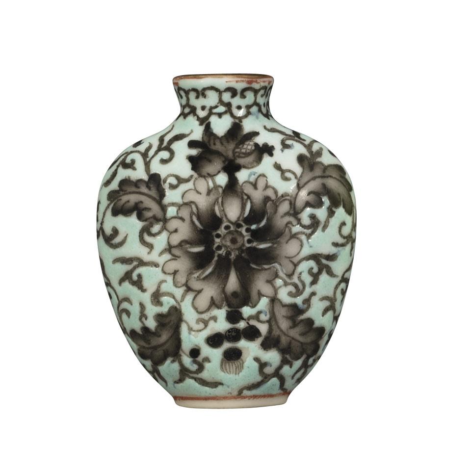 Grisaille Porcelain Snuff Bottle, Daoguang Mark