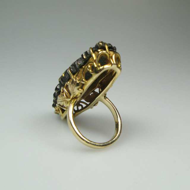 14k Yellow Gold Ring set with a shakudo menuki panel