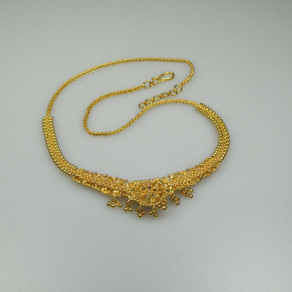 22k Yellow Gold Filigree Necklace And Drop Earrings