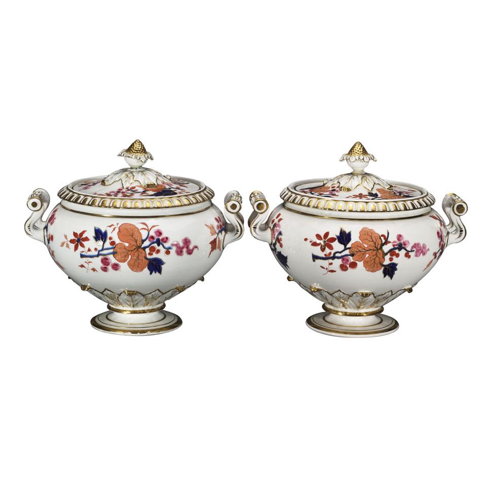 Pair of Flight, Barr and Barr Worcester ‘Japan’ Covered Soup Tureens, c.1820