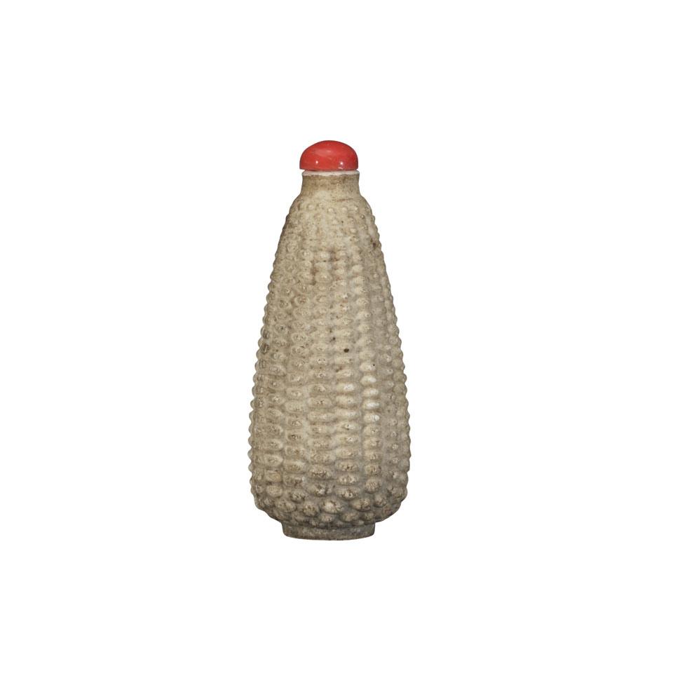 Porcelain Corn-Form Snuff Bottle