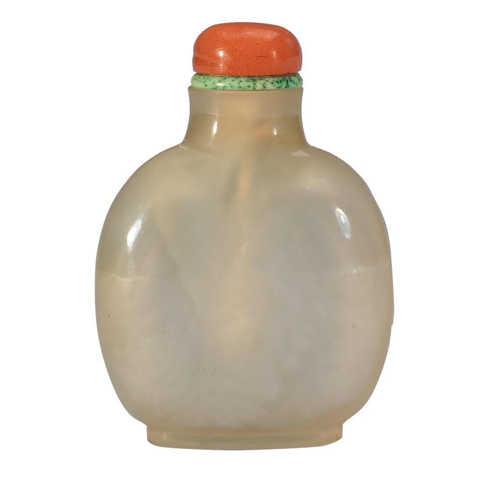 Agate Carved Snuff Bottle, 19th Century