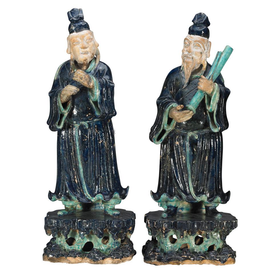 Pair of Fahua-Type Porcelain Figures, 16th to 18th Century