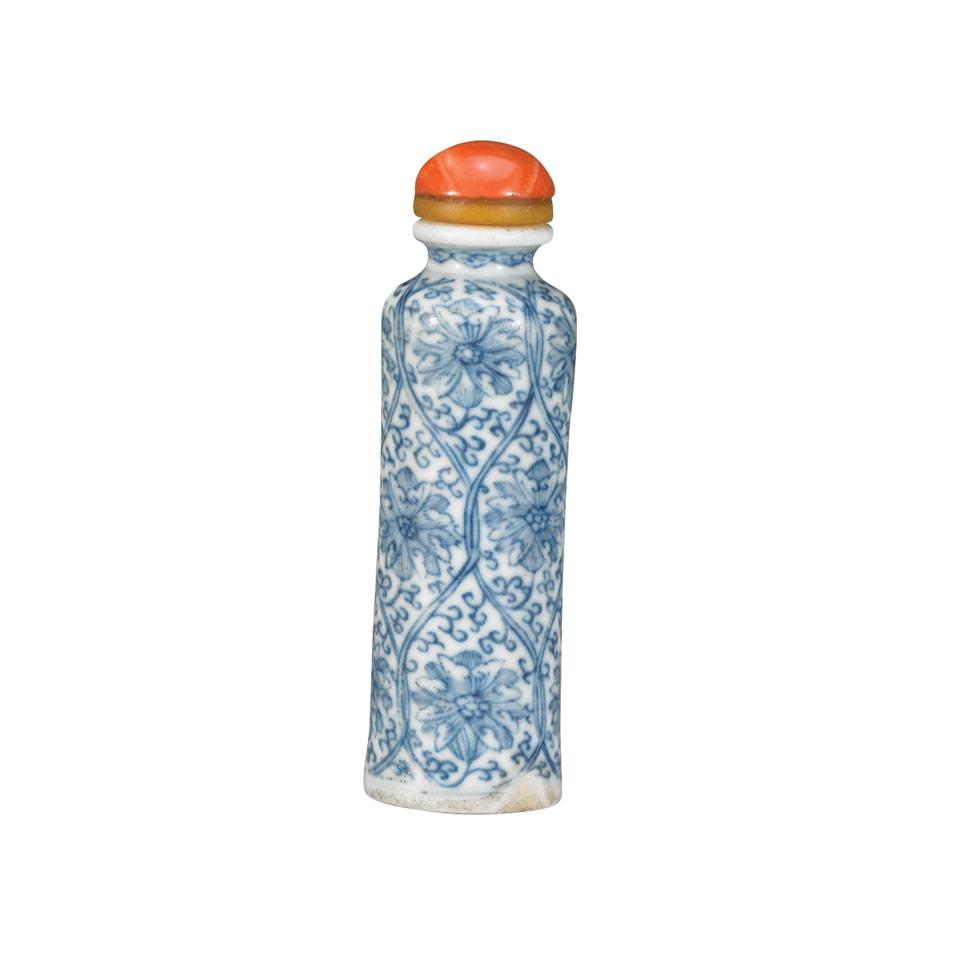 Blue and White Rouleau-Form Snuff Bottle, 19th Century