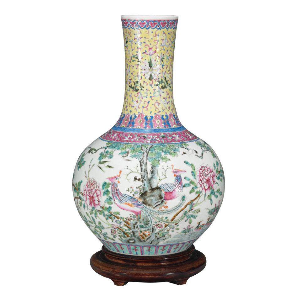 Famille Rose Phoenix Vase, Qianlong Mark, Republican Period