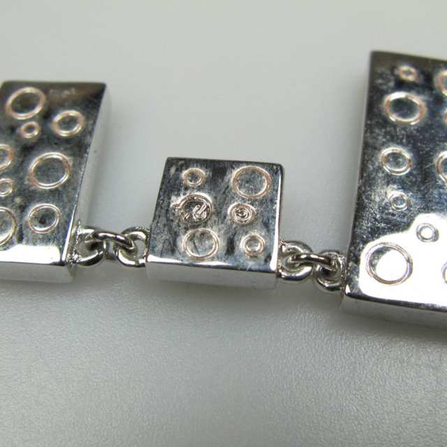 Swarovski Silver Tone Metal Necklace