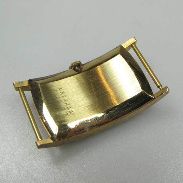 10 Doxa “Curvex” Wristwatches