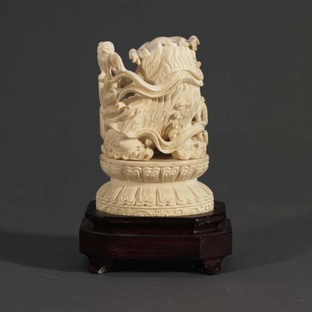 Ivory Fu-Lion Paperweight