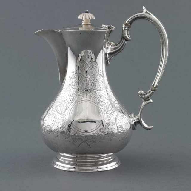 English Silver Tea Service, Williams Ltd., Birmingham, 1908/09 and William Hutton & Sons Ltd., Sheffield, 1912/13