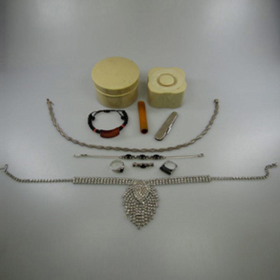 Small Quantity Of Silver And Costume Jewellery, Etc