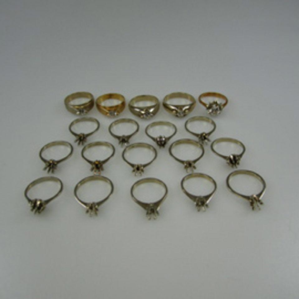 19 x 18k Gold Ring Mounts
