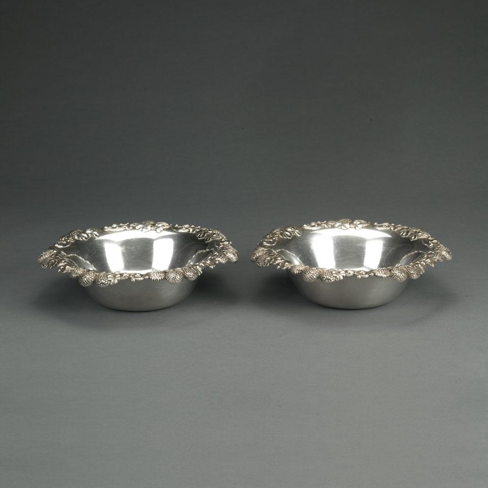 Pair of American Silver Berry Bowls, Tiffany & Co., New York, N.Y., c.1900