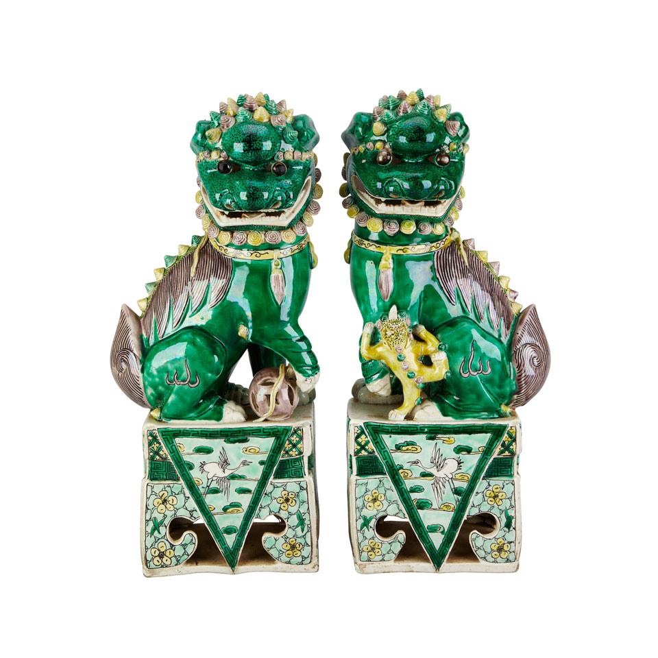 Pair of Large Export Famille Verte Fu-Lions, Late Qing Dynasty