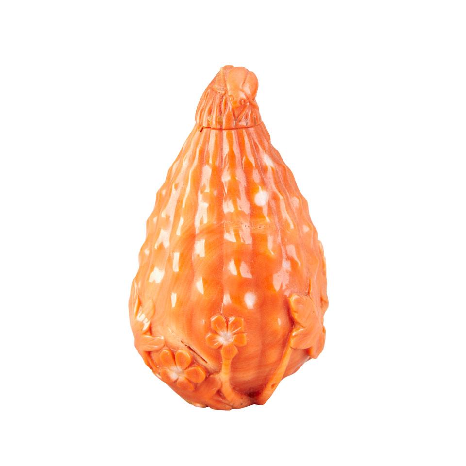 Coral Carved Gourd-Form Snuff Bottle, 19th Century
