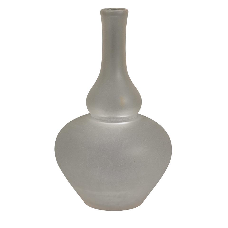 Peking Glass Double Gourd Vase, 19th/20th Century