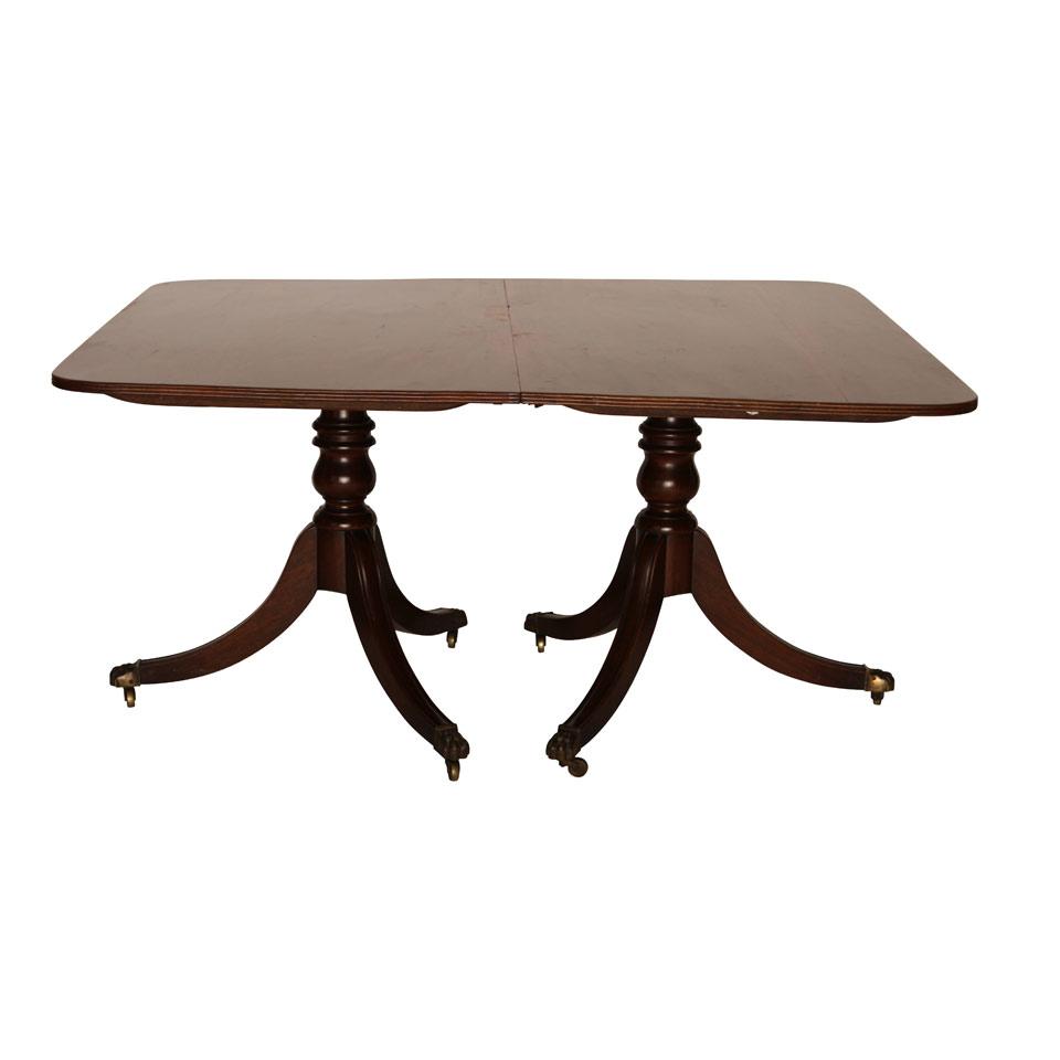 Georgian Mahogany Triple Pedestal Dining Table with three extension leaves