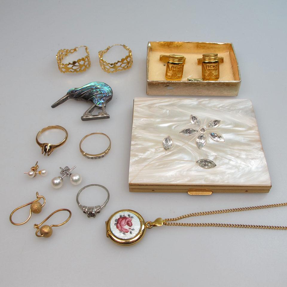 Small Quantity of Gold, Silver And Costume Jewellery