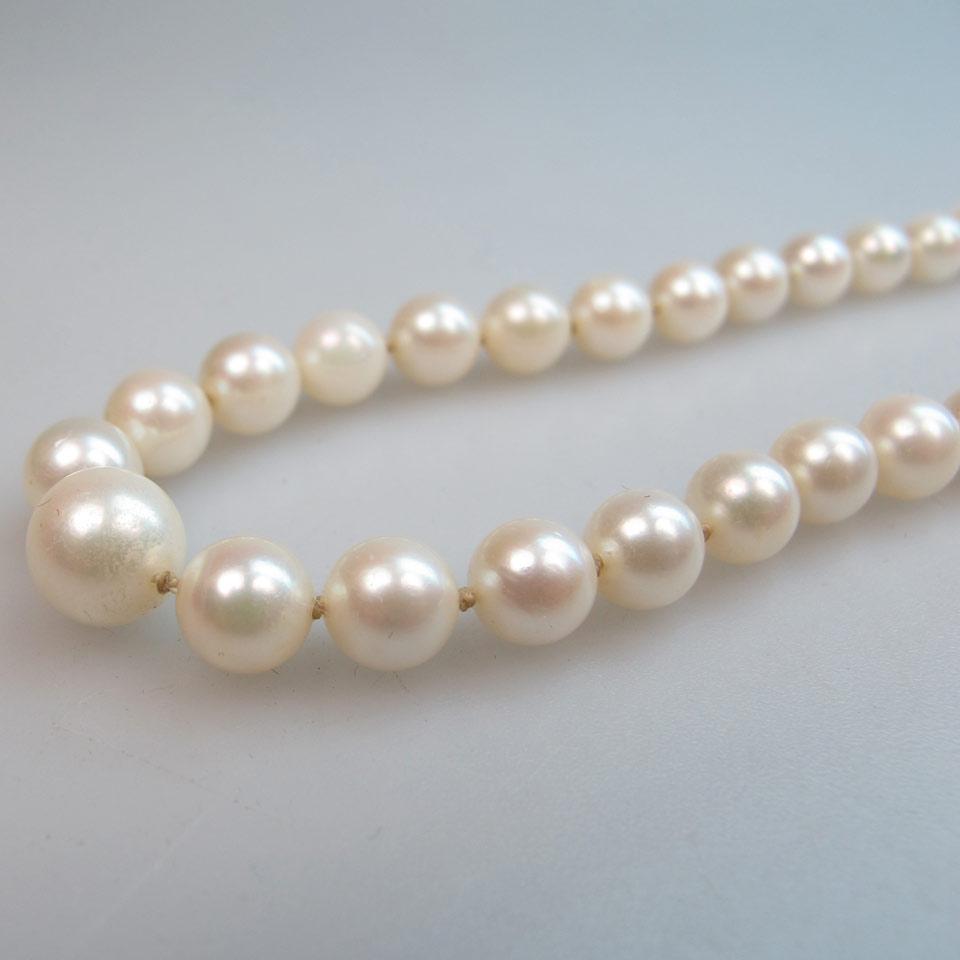 Single Graduated Strand Of Cultured Pearls
