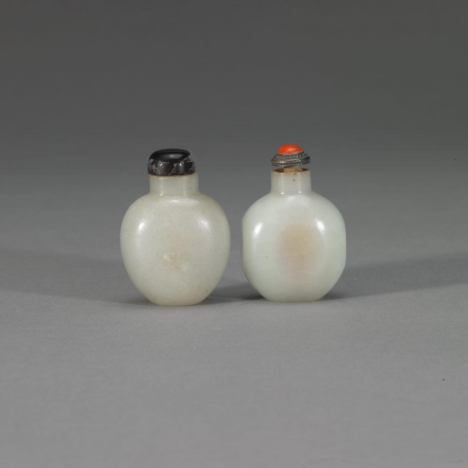 Two Pale Celadon Jade Snuff Bottles, 19th/20th Century