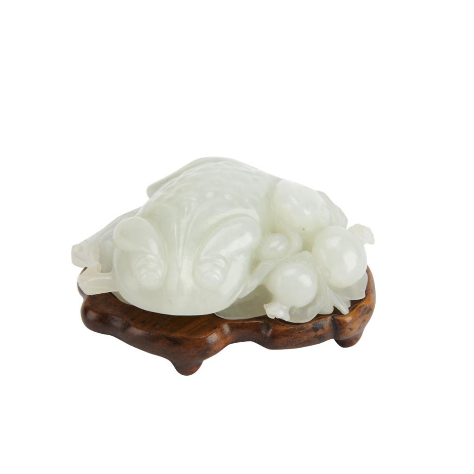 White Jade Carving of a Toad, 18th/19th Century