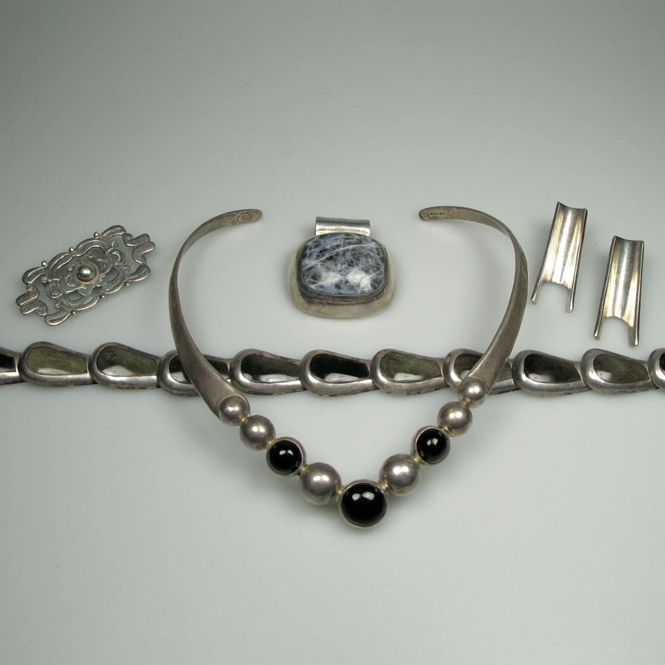 Small Quantity Of Mexican Silver Jewellery, etc.