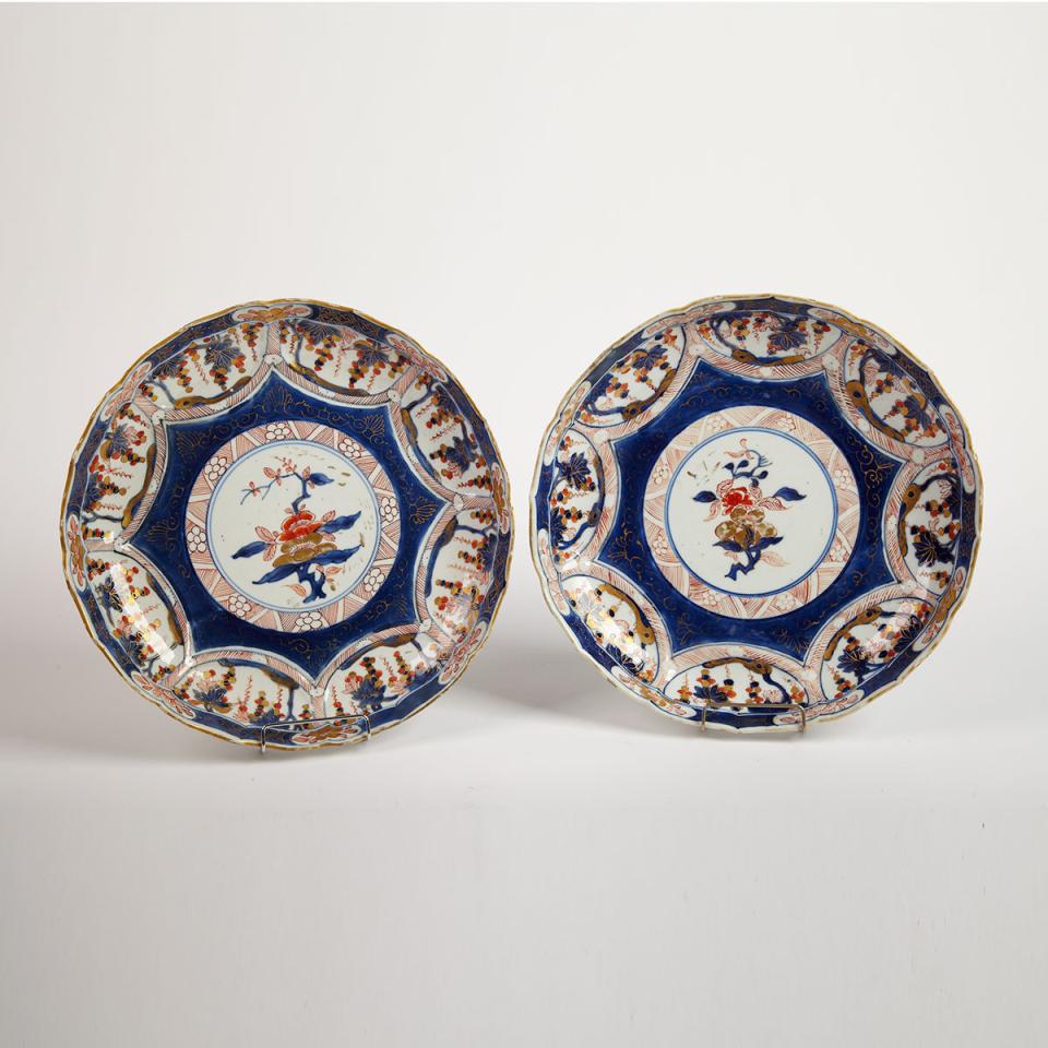Group of Five Export Porcelain Wares, 18th/19th Century