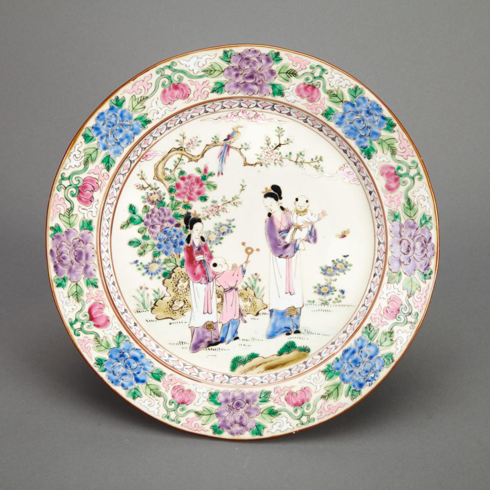 Unusual Export Famille Rose Japanese-Subject Plate