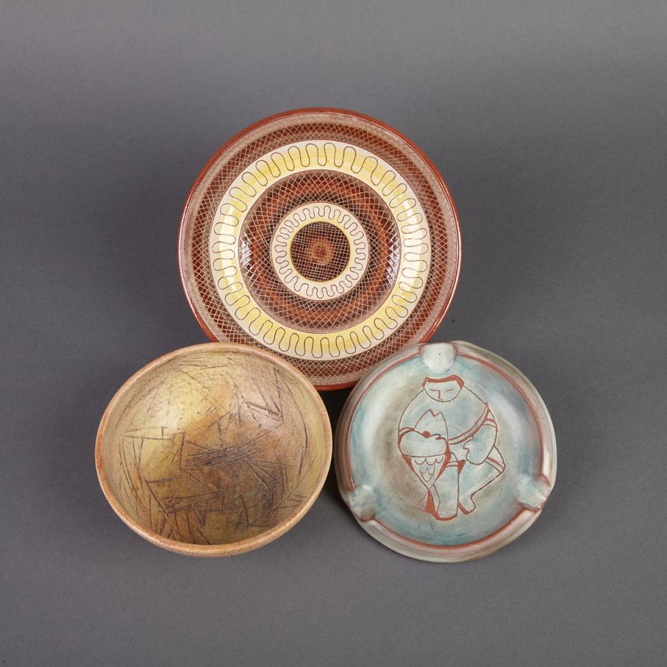 Brooklin Pottery Plate, a Bowl and an Ashtray, Theo and Susan Harlander, mid-20th century