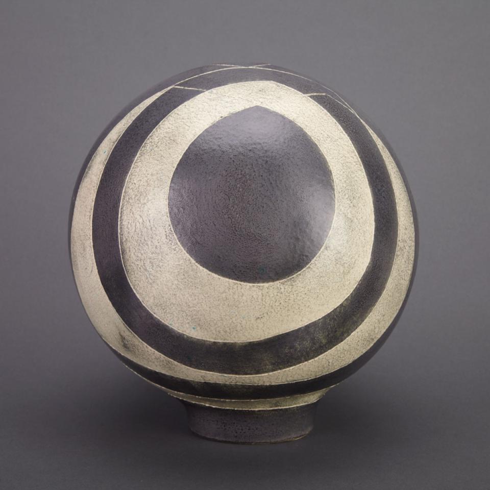 Brooklin Pottery Vase, Theo and Susan Harlander, mid-20th century