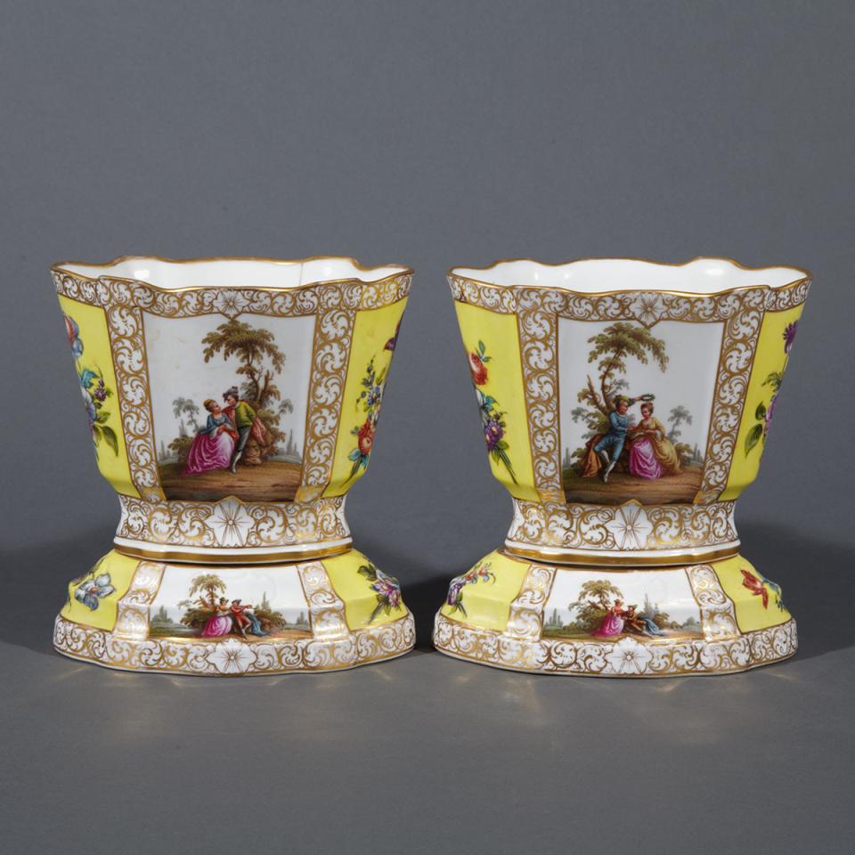 Pair of Dresden Yellow-Ground Bulb Pots and Stands, c.1900