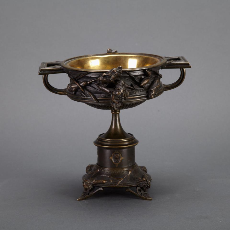 French Aesthetic Movement Patinated Bronze Tazza, c.1870