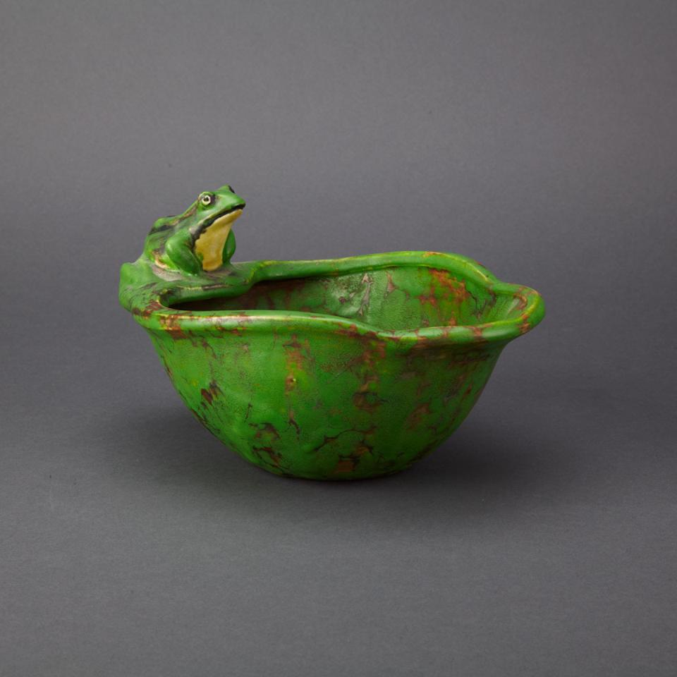 Weller Coppertone Glazed Frog Bowl, early 20th century