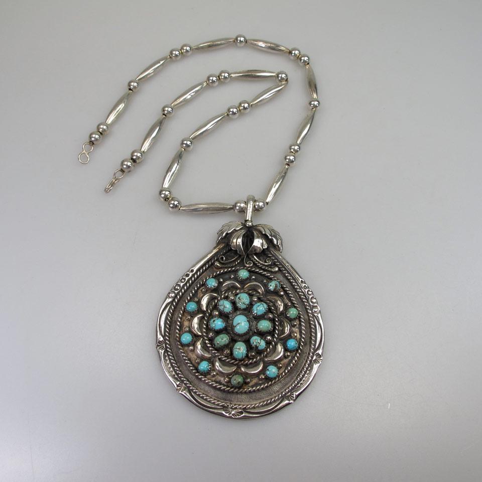 Alfred Joe Navajo Sterling Silver Chain And Pendant