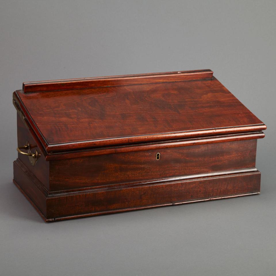 George III Mahogany Travelling Writing Slope/Lectern, early 19th century