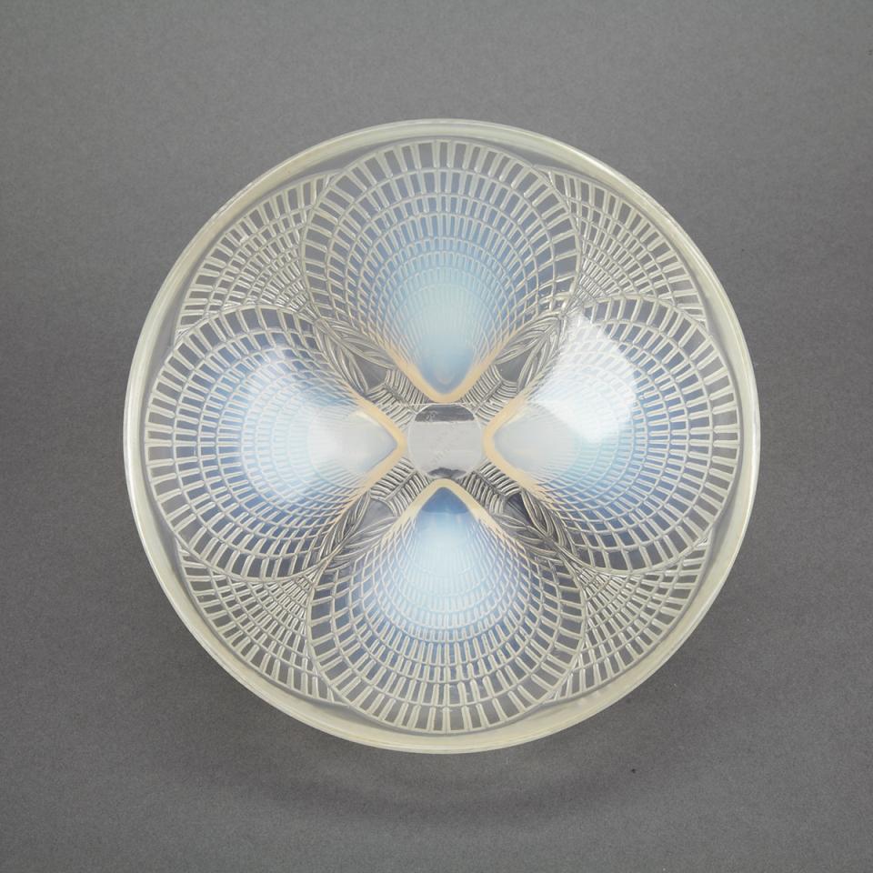 ‘Coquilles’, Lalique Moulded Opalescent Glass Bowl, 1920s