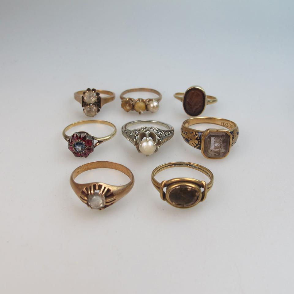 8 Various Gold Rings 
