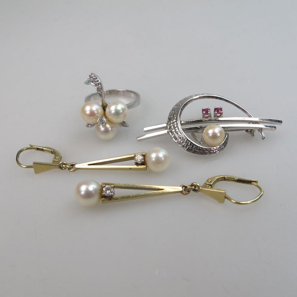 14k White Gold Ring, Brooch And 14k Yellow Gold Earrings