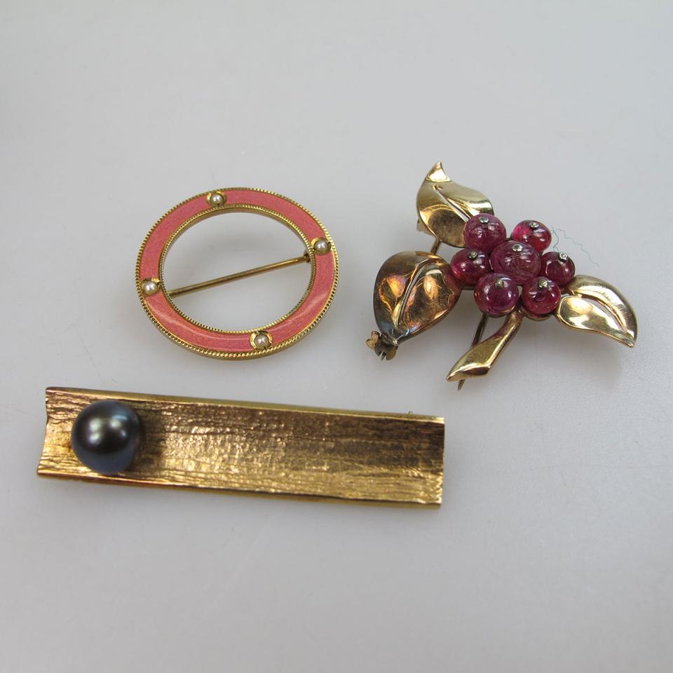 3 x 14k Yellow Gold Brooches
