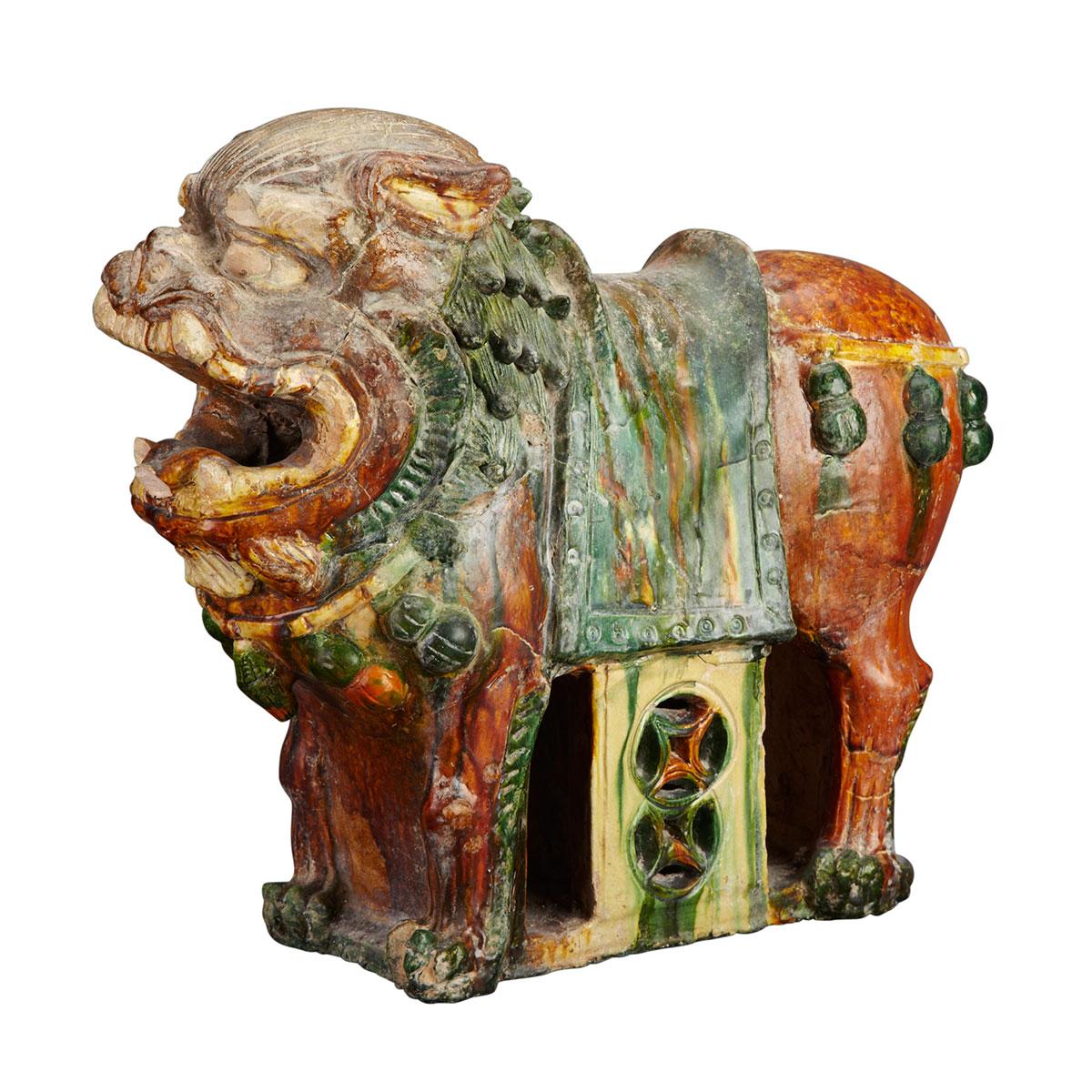 Sancai Glazed Lion, Ming Dynasty