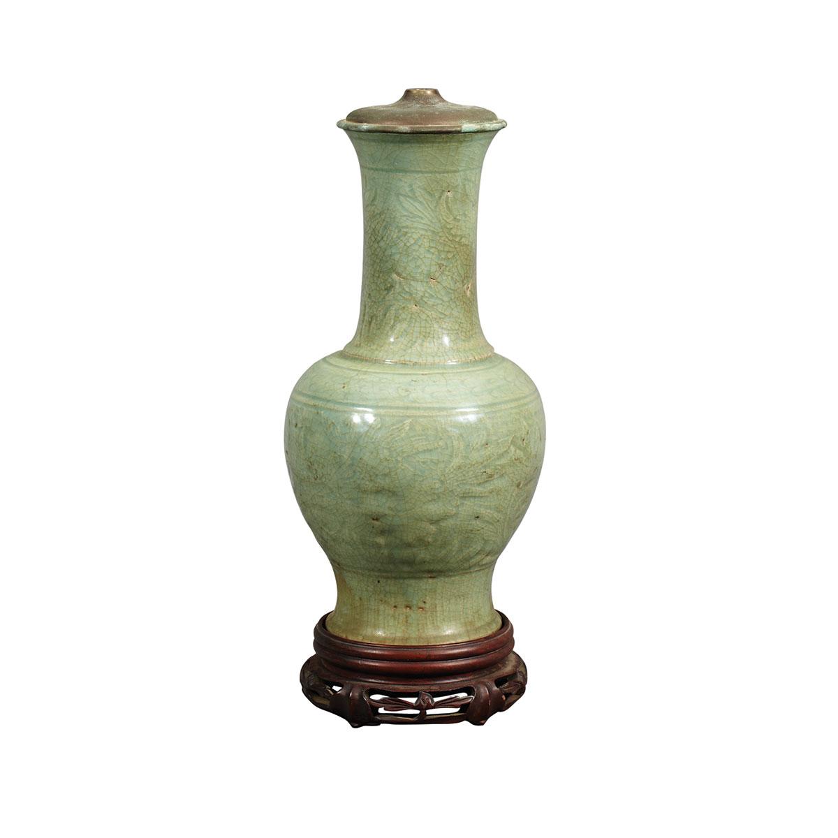 Longquan Baluster Vase, Ming Dynasty