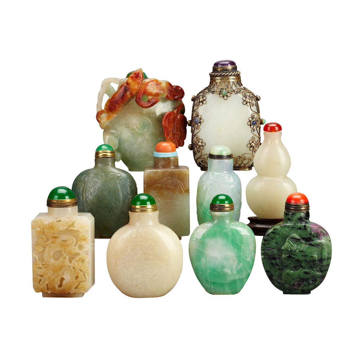 Ten ‘Connoisseur's Study’ Jade and Hardstone Snuff Bottles, 19th/20th Century