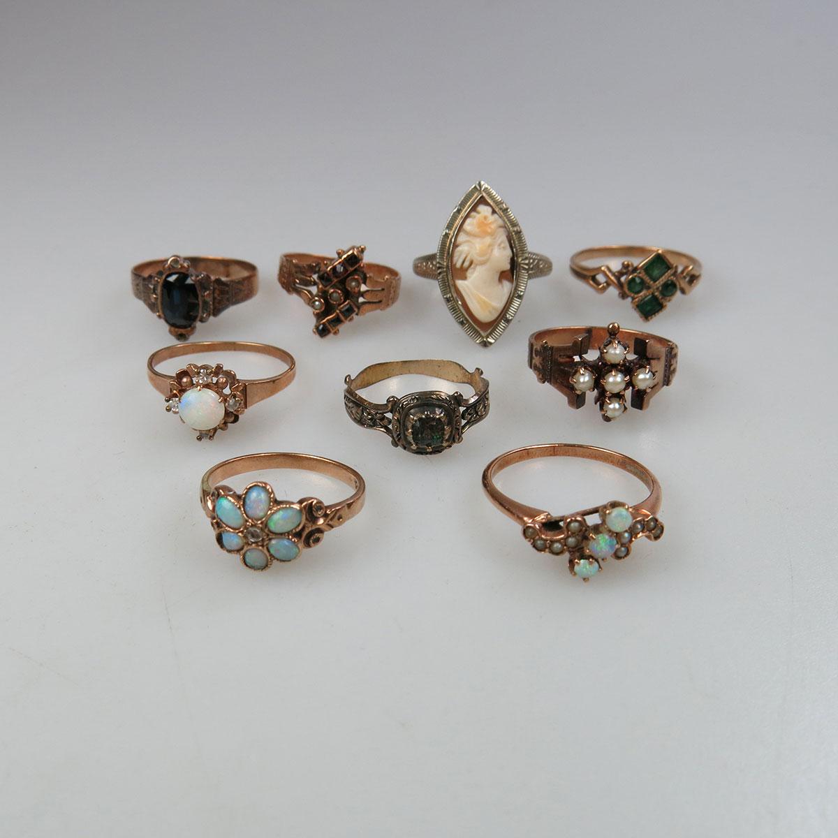 9 Various Antique Gold Rings