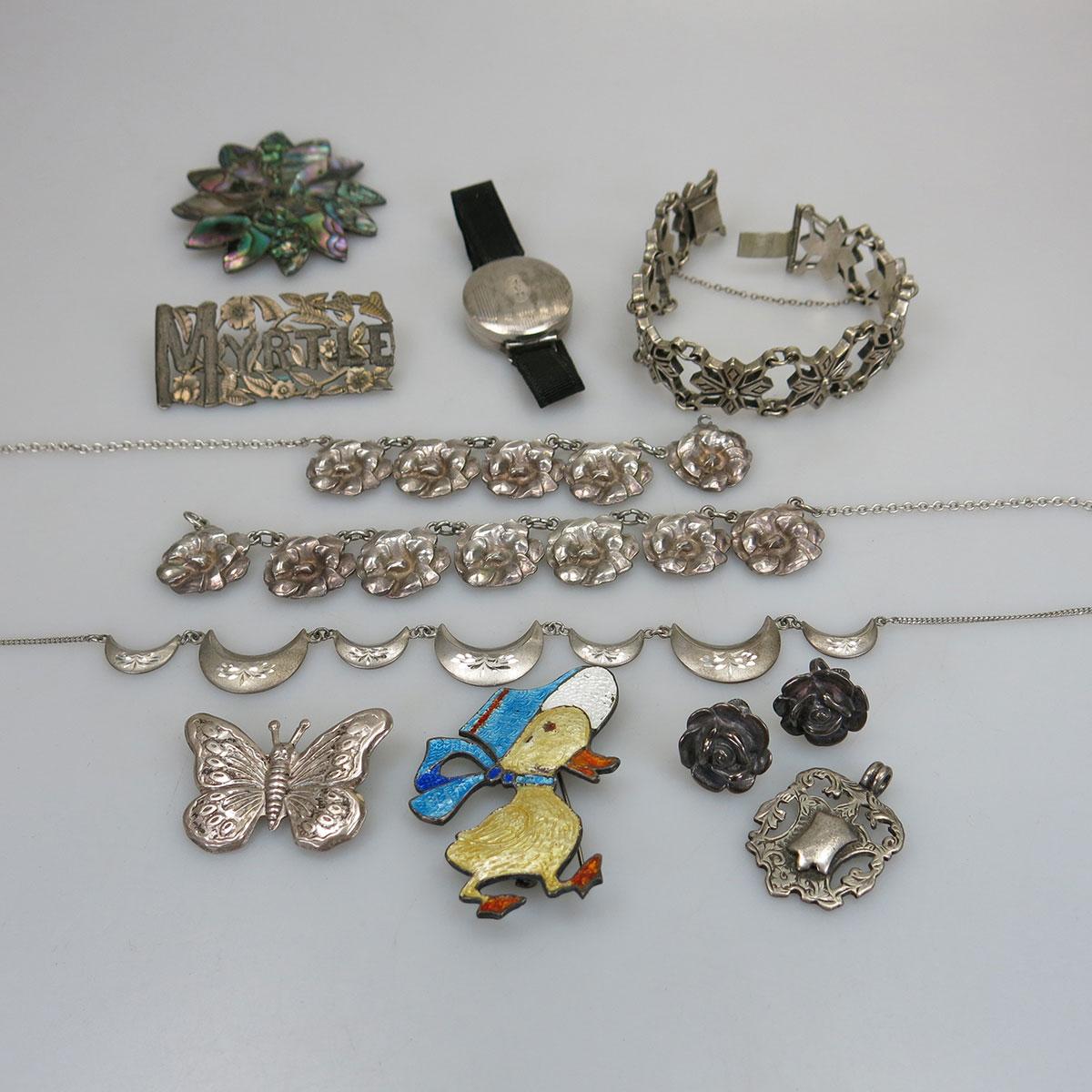 Small Quantity Of Silver And Silver Plated Jewellery