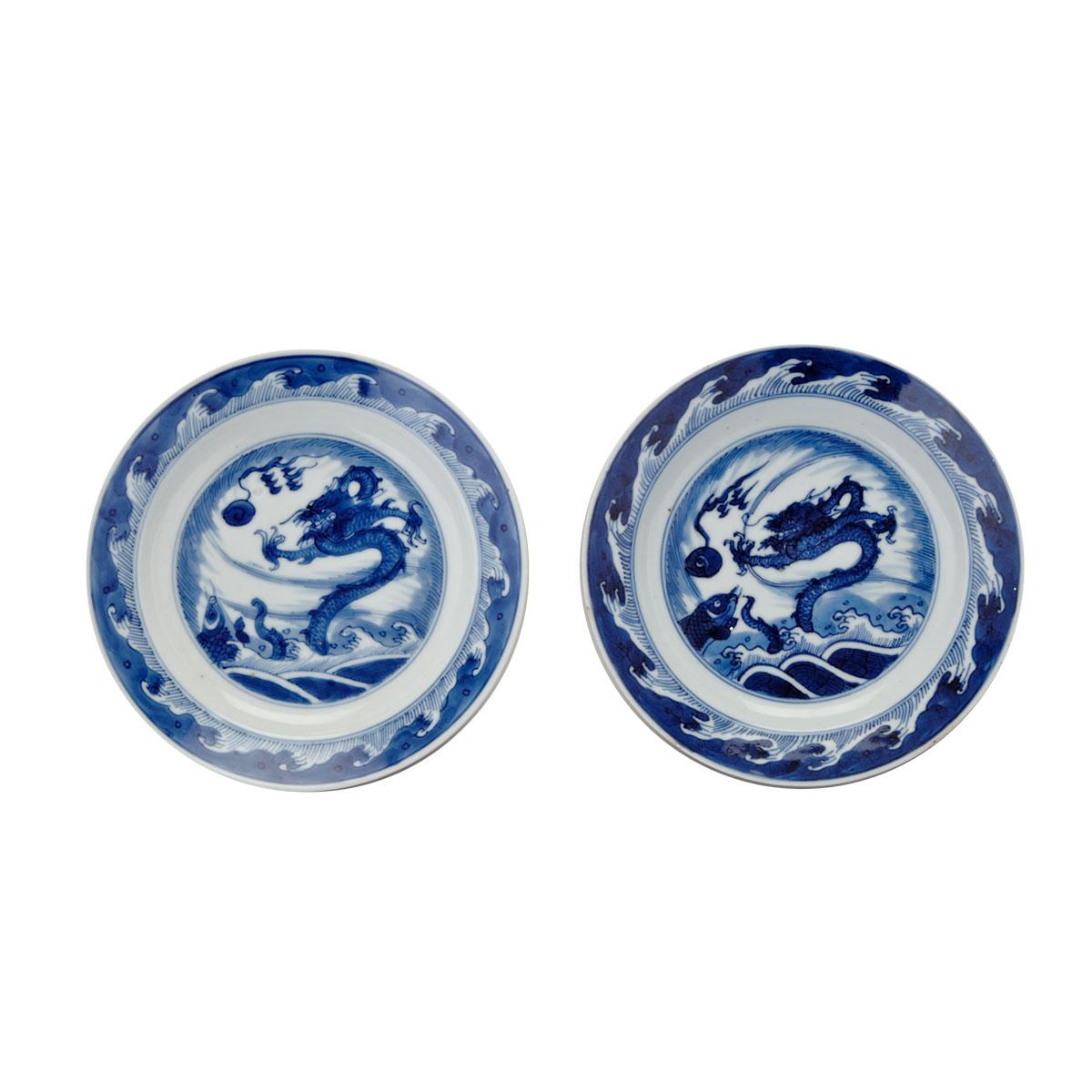 Pair Export Blue and White Dragon Dishes, Kangxi Period (1662-1722)
