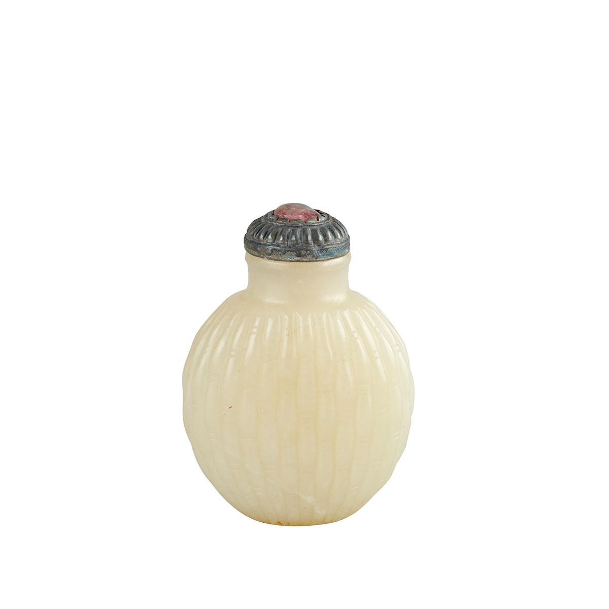 White Jade Snuff Bottle, 18th/19th Century